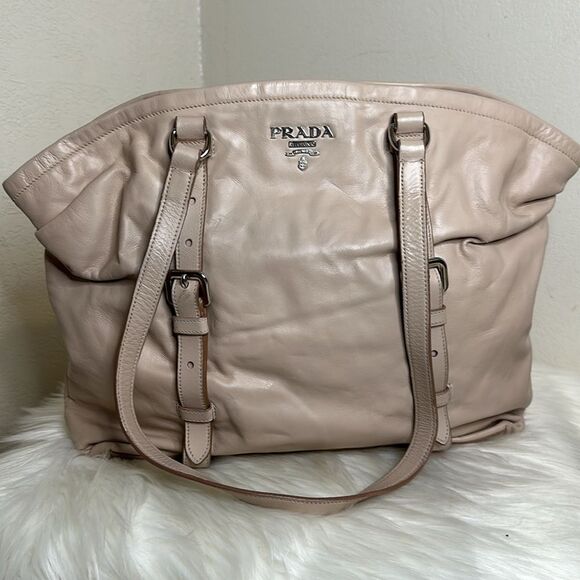 💯 Authentic Prada Tote Handbag🍀 - Picture 16 of 16